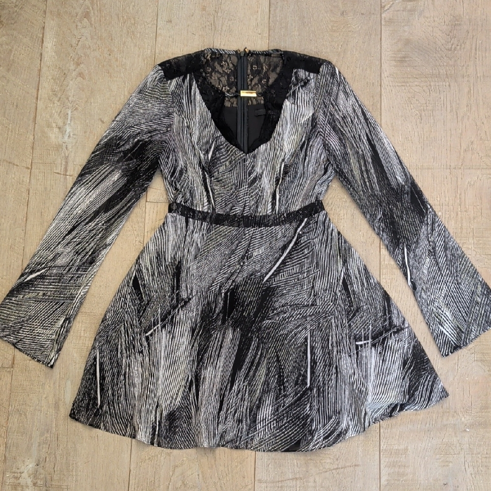 Guess Long Sleeve Black And White Chiffon Dress